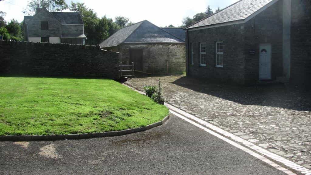 2BHK at Waterfall Cottage